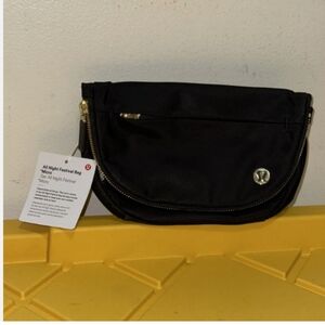 Lululemon - All Night Festival Bag Micro 2L - Black/Gold